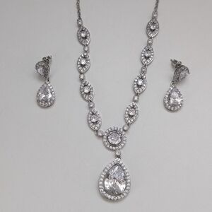 Gorgeous Jewelry Set